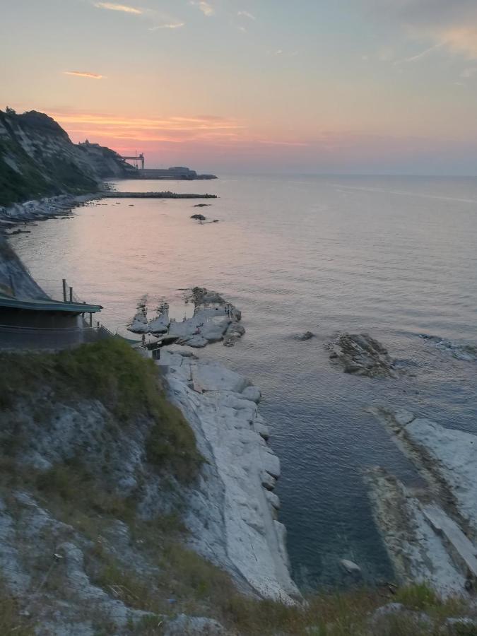 Готель La Casina Di Sonia Анкона Екстер'єр фото